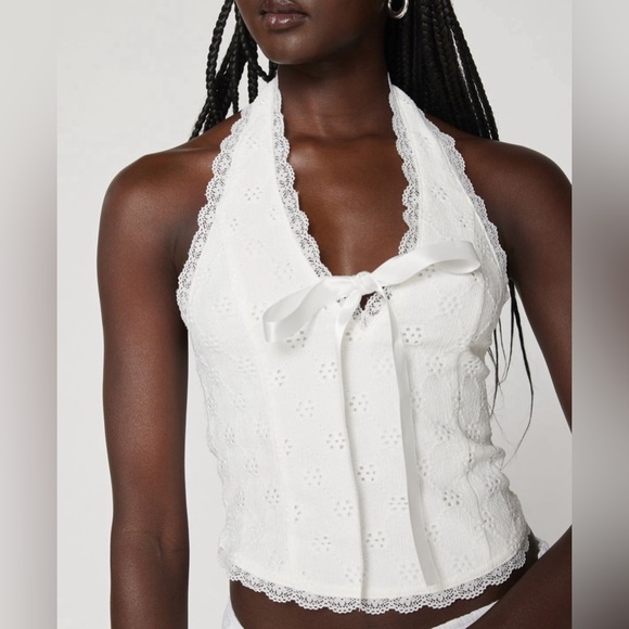NWT UO Kimchi Blue White Lace Halter Top Small Urban Outfitters - Picture 2 of 4